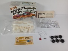 1975 Corvette Coupe MPC 1:25 Model Kit 1-7505 Sealed Parts Bag