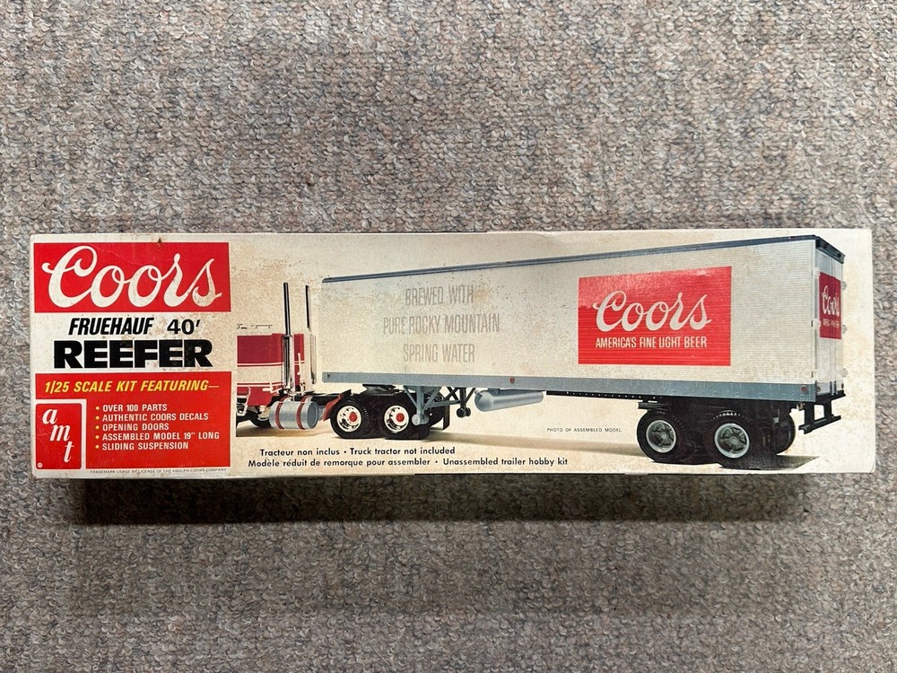 AMT COORS Fruehauf 40′ Reefer Trailer 1/25 Model Kit #5203 Original (UNBUILT)