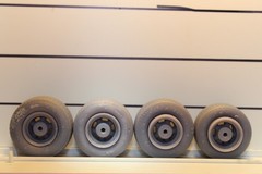 ST-2 unpainted stagger 1/25 scale resin model car dirt track tires and wheels ,