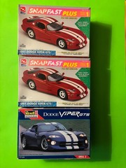 LOT OF 3 DODGE VIPER GTS COUPE MODEL KITS AMT ERTL -REVELL 1/25 SCALE NEW LOOK!!