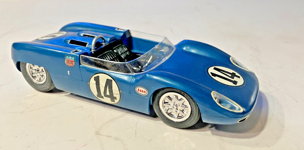 1/24 MONOGRAM SCARAB BUILT MODEL