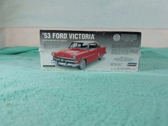 M27C Lindberg ’53 Ford Victoria Model 1:25 SEALED 72172 vtg car gift classic kit