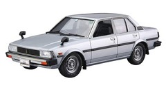 1/24 The Model Car No. 71 Toyota E71/70 Corolla Sedan GT/DX 1979 Plastic Model K