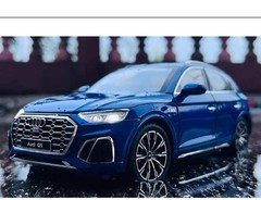 1:24 Scale AUDI Q5 Alloy Diecast Model Car – SUV Toy Vehicle with Sound & Light