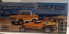 Revell, Special Edition Bronco Half Cab with Dune Buggy & Trailer