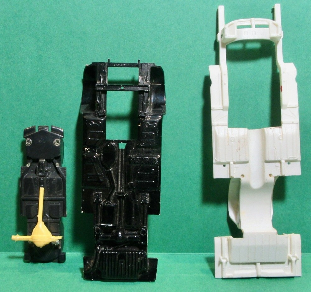 Fundimensions GMFG Frame and Two Unbranded Frames (1977)