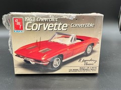 AMT ERTL 1:25 1963 Corvette Convertible Model Kit #6774 Rough Sealed Box
