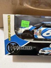 MARK MARTIN VIAGARA 2004 1/24 DIECAST MODEL KIT New SEALED Box