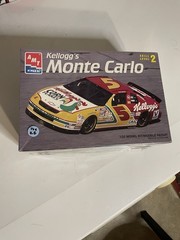 AMT Ertl Kellogg’s 5 Monte Carlo 1/25 Model Kit new factory sealed