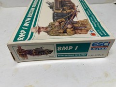 BMP1 With Russian Soldiers Military Model Kit 1/35 ESCI ERTL New Open Box