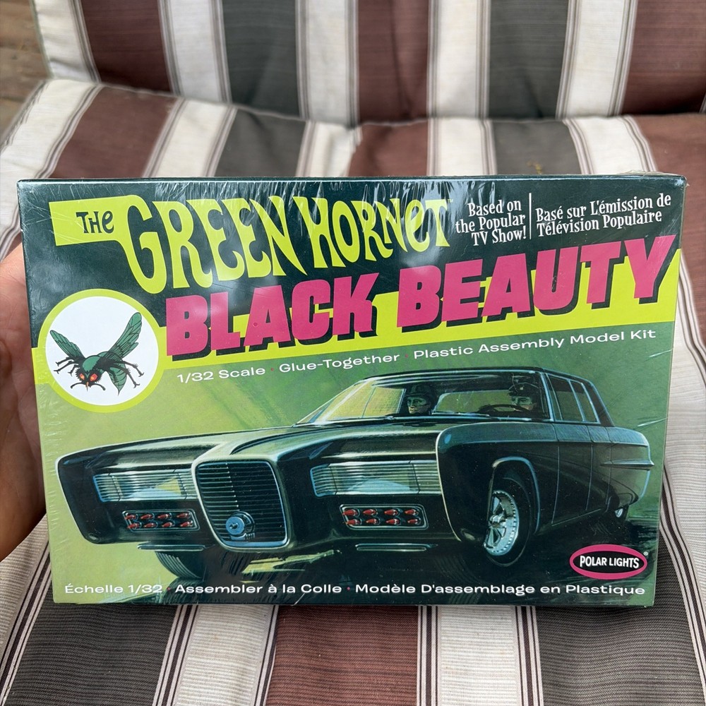 Green Hornet Black Beauty Plastic Assembly Glue-Together 1/32 Scale Model Kit