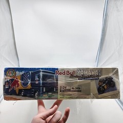 Italeri 2001 1/24 Red Bull Yamaha Racing Truck & Trailer with Motorcycle 