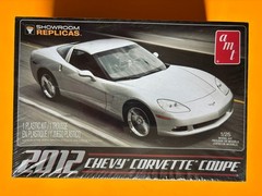 2012 CHEVROLET CORVETTE COUPE MODEL KIT AMT ROUND 2 1/25 SCALE NEW SEALED LOOK!!