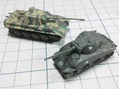 Takara 1/144 World Tank Museum VS Edit ” Ardennes (Panther G vs M4A1/76)” AV-05