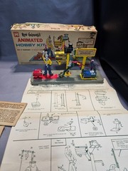 MARKS RUBE GOLDBERGS ANIMATED HOBBY KIT AUTOMATIC BABY FEEDER MODEL KIT