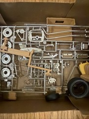 1974 Monogram USA 1/24 Model Kit 7555 ’29 Ford Roadster Pick-Up Truck