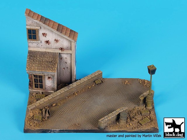 Black Dog 1/72 Street w/House Section & Lamp Diorama Base (150mm x 90mm) D72039