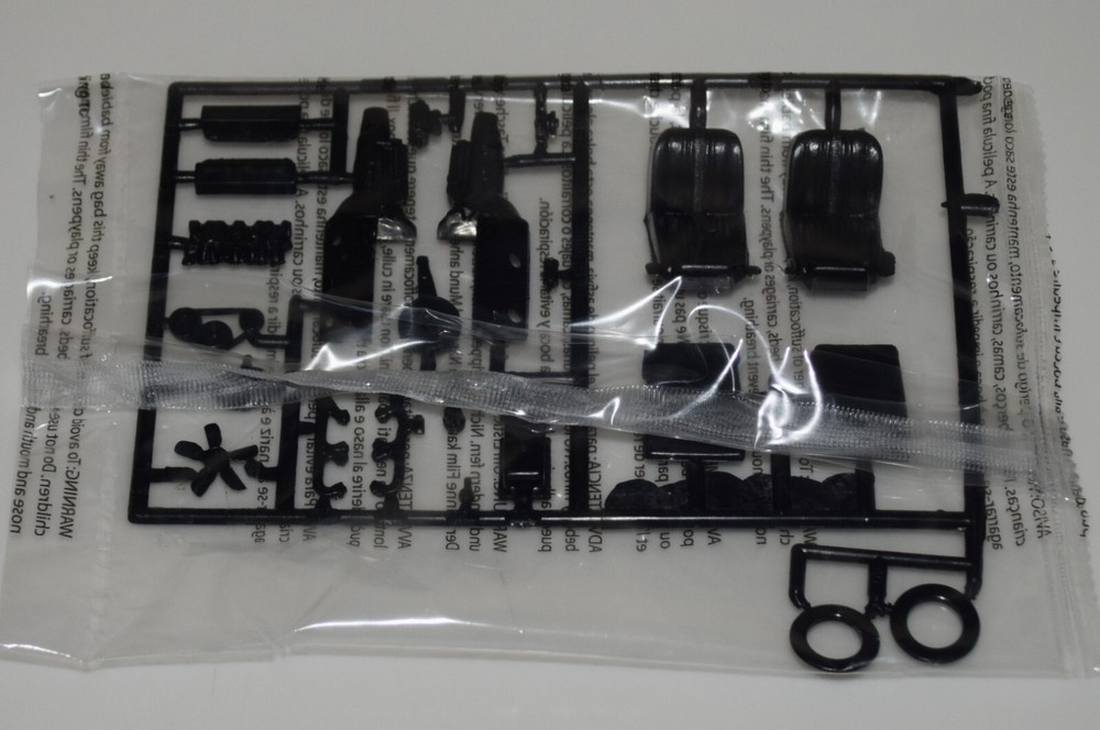 AMT 1972 NOVA SS PRO-STOCK #1142M/12 ⭐PARTS⭐ 350 ENGINE+SEATS+OIL PAN+MORE 1:25