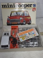 LS 1/16 C1201 Austin Mini Cooper S MK II Motorized Model Kit NOS New