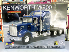 REVELL KENWORTH “W-900” CONVENTIONAL AERODYNE KIT#85-1507 AMT MPC 1/25 NOS F/S