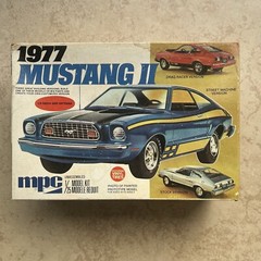MPC 1977 Mustang 2 1/25 Model Kit #1-7713 *Open Box *Rare