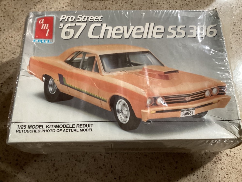 AMT 1967 Chevelle SS 396 Pro Street 1/25 Scale Model Kit – Started