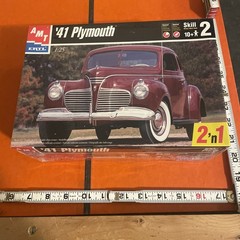 AMT 1/25 SCALE 1941 PLYMOUTH MODEL KIT #6184 SKILL LEVEL 2, SEALED