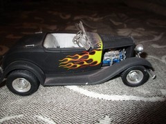 Vintage/Plastic/Built/Model(1932/FORD/CONV/STREET/ROD))1980’s/Nice