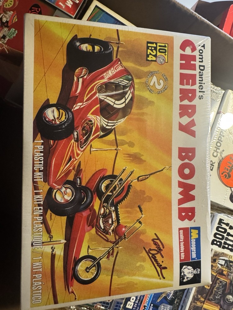 Monogram Tom Daniel’s CHERRY BOMB 1:24 Model Kit Factory Sealed Box COMPLETE New