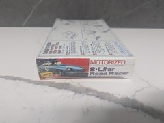 VTG Jaguar Motorized 8 Liter Road Racer Lindberg Snap Fit NEW FACTORY SEALED