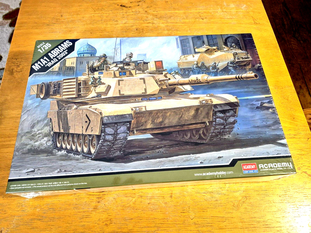 2010 ACADEMY Model M1A1 ABRAMS “IRAQ 2003” Kit #13202