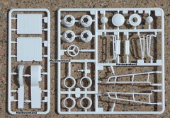 DONOR KIT – ASPHALT MODIFIED RACE CAR WHITE KIT – NO DECALS – 1/25