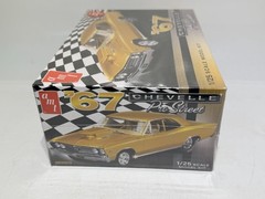 AMT 1967 Chevy Chevelle Pro Street 2T 1/25 Scale NEW/Sealed Model Kit