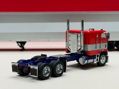 1:64 596 HEC G1 Freightliner Container Truck Tractor Model Diecast Metal Car