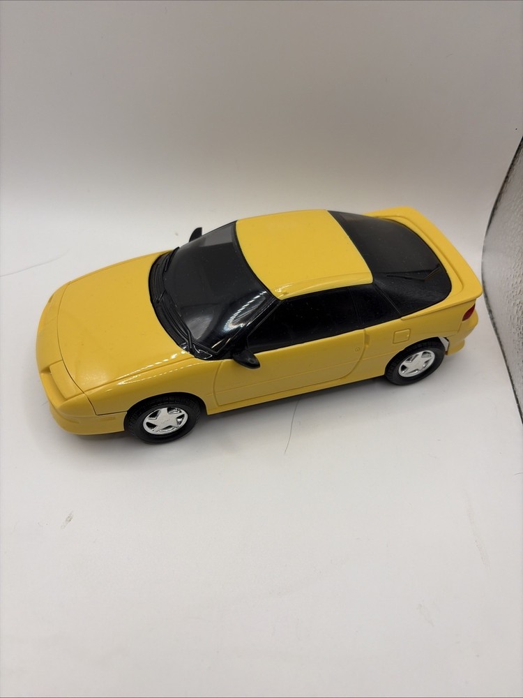 ERTL AMT 1991 CHEVROLET GEO STORM GSI Dealer Promo Model 1:25 YELLOW # 6083