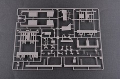 Trumpeter 1/35 01047 M270/A1 Multiple Launch Rocket System Finland/Netherlands