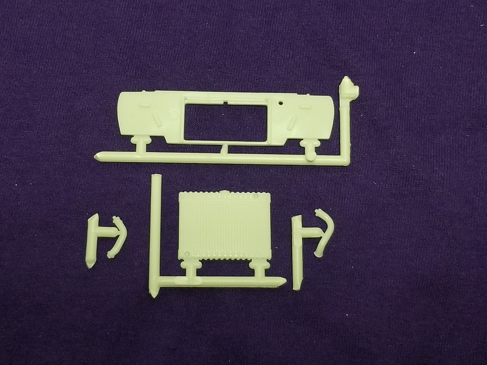 1968 Plymouth Road Runner RADIATOR , HOSES , CRADLE from AMT 1:25 Model Kit 68