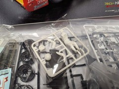 Tamiya Toyota GT-One TS020 Full View Model Car Kit 1:24 Scale Sports car