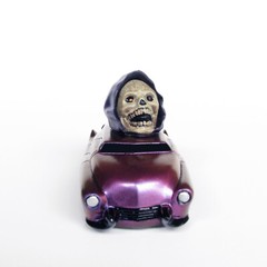 Jimmy Flintstone Lil Shizz resin Skullatore figurine kit aboard a Hearse LS14
