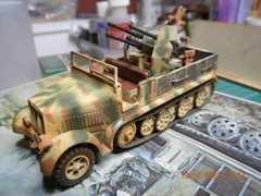 Hasegawa 1/72 Sd.Kfz 7 8 Ton Half Track with 20mm Quad Machine Gun