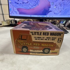 Lindberg Little Red Wagon Dodge Pickup 1:25 Plastic Model Kit Skill 2 MPN 72158