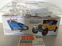 SUPER RARE! **ORIGINAL-ISSUE VINTAGE AMT CHEVY POLICE VAN KIT **SEALED BAG *NIB!