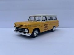 Revell 1966 Chevy Suburban 1:25 Scale (Built Model)