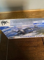 REVELL F 4U-4 CORSAIR AIRPLANE MODEL KIT aircraft 1:48 Scale 