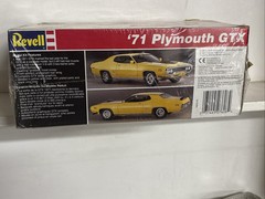 Revell 1971 ’71 Plymouth GTX Vintage 1995 1/24 Model Kit NEW SEALED #7608