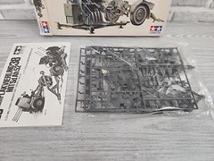 Tamiya 1:35 German 20mm FLAKVIERLING 38 MITSd.Ah.52 Plastic Model Kit MM191