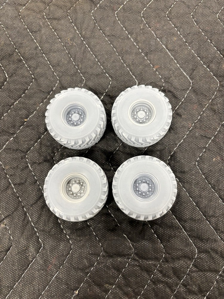 Resin Printed 1/25 1st Gen Monster Truck 48 Inch Terra Tires And Wheels Bigfoot