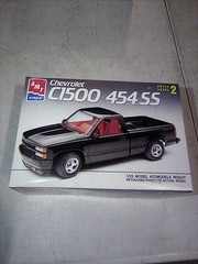 A4E AMT Ertl #6032 1:25 Chevrolet C1500 454SS Pickup Truck Model Kit Complete