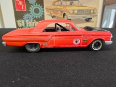 AMT 5164 1964 Ford Fairlane Hardtop Vintage Car Model KIT 1/25 DRAG STRIP RACING