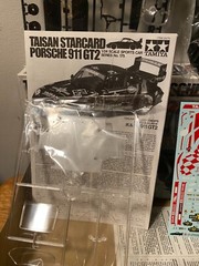 Tamiya 1:24 Taisan Starcard Porsche 911 GT2 Model Kit # 24175*2500 – Open Box